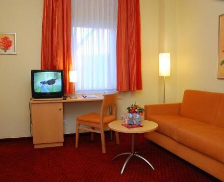 Hotel Tivoli Osterholz-Scharmbeck Ngoại thất bức ảnh